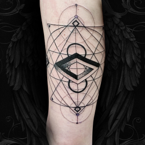 1_geometricke.tetovani.dotwork.Mak_.011