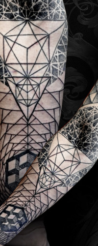 1_geometricke.tetovani.dotwork.Mak_.026